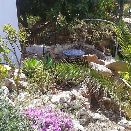 A Due Passi Dal Mare Con Piscina Holiday home