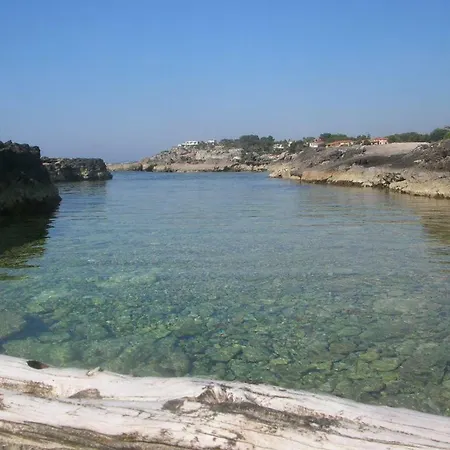 Holiday home A Due Passi Dal Mare Con Piscina Fontane Bianche