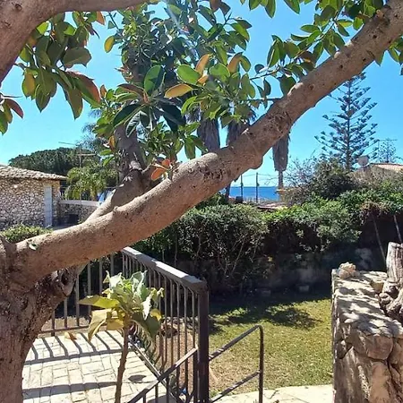 A Due Passi Dal Mare Con Piscina Holiday home