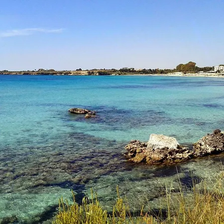 Holiday home A Due Passi Dal Mare Con Piscina Fontane Bianche